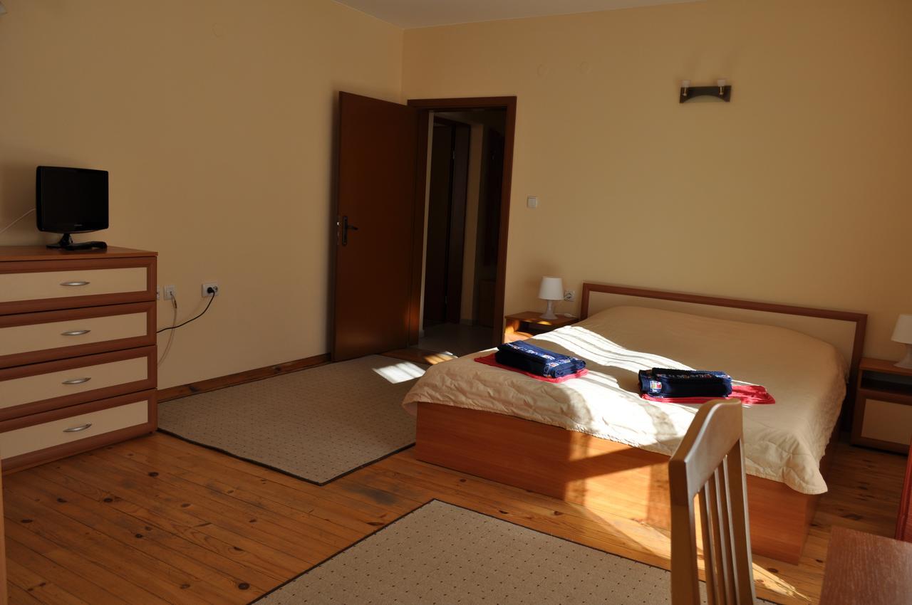 Guest Rooms Biju Трявна Екстер'єр фото